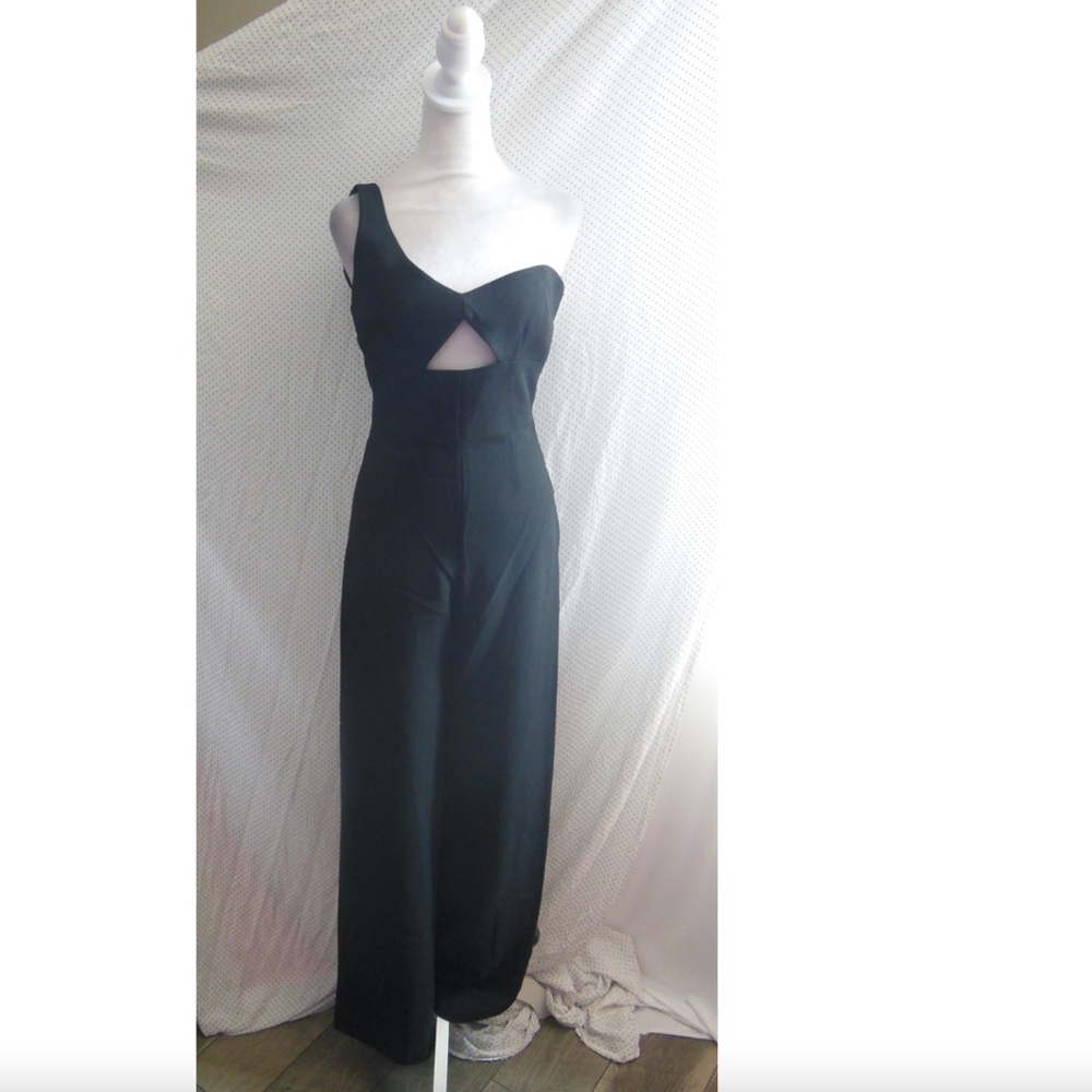 Bardot Elegant Black Cut-Out Jumpsuit - Picture 4 of 14